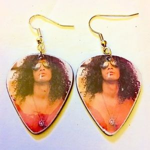 🎸🎸🎸SLASH GN’R GUITAR PIC EARRINGS